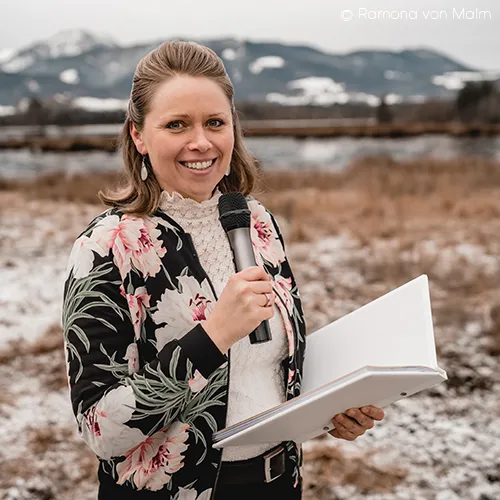 Traurednerin Claudia Bauhuber Traurednerin Claudia Bauhuber